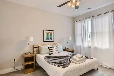New Build 5 Min To Broadway Sleeps 10 Villa Nashville United States