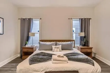 New Build 5 Min To Broadway Sleeps 10 Villa Nashville 0*,  United States